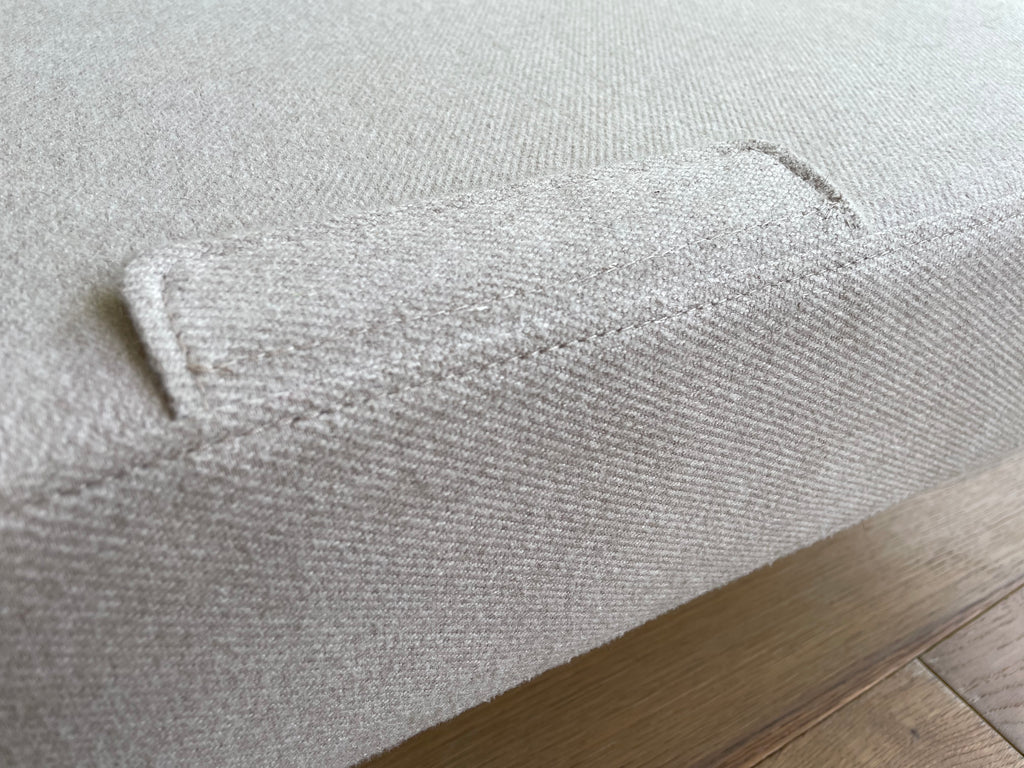 ARKi play couch velcro tab